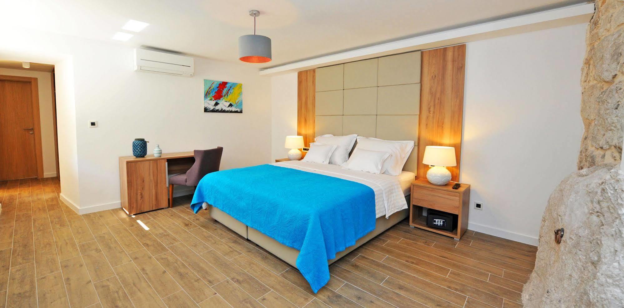 Ibella Boutique Rooms Сплит Экстерьер фото